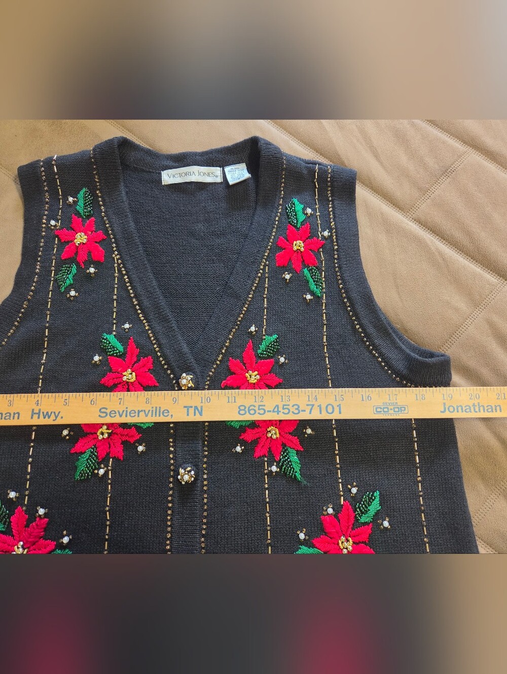 Holiday Poinsettia Embroidered And Beaded Women's Vest. Sz S - Picture 3 of 7